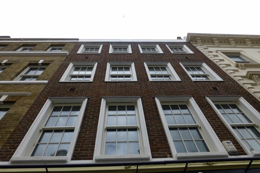 Clarendon Garrick Street Londra